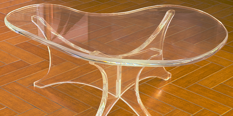 Tisch aus Acrylglas
